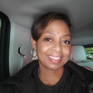 Meet your Posher, Peaches